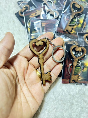 Chaveiro chave coração - mdf - 6,5cm