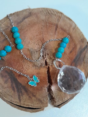 Suncatcher esfera de cristal com howlita azul