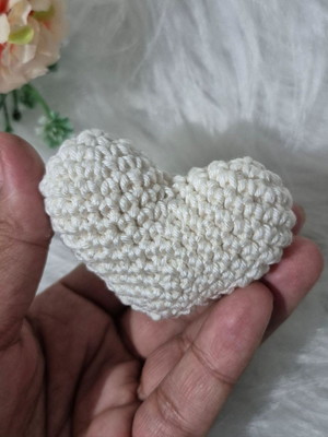 Coração amigurumi 6 cm
