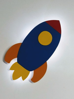 Foguete com luz de led decoração quarto de bebe espacial
