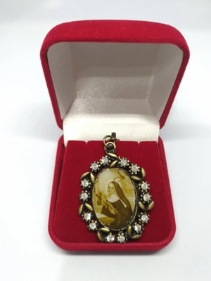 Colar corrente com medalha santa rita de cássia