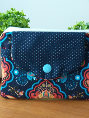 Mini clutch com aba em tecido - maricota
