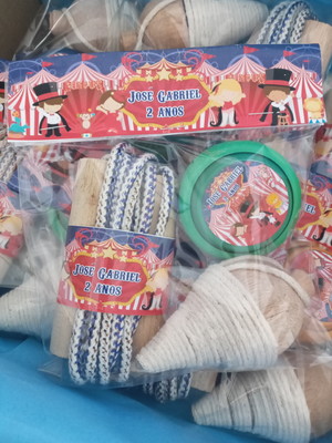 Kit pião, corda, ioiô circo