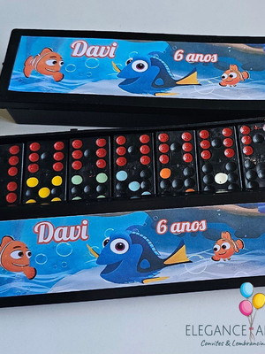 Dominó procurando nemo