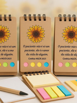 Bloco de anotações com autoadesivos personalizado
