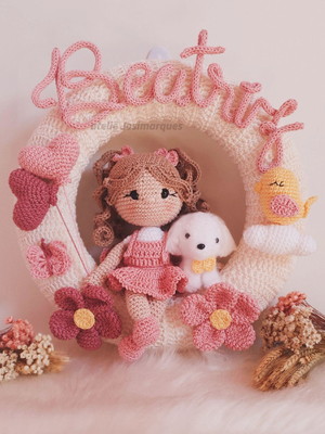 Guirlanda porta maternidade amigurumi.