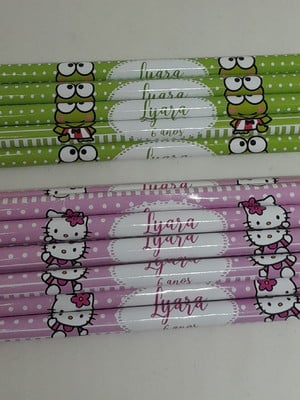 Lápis personalizado hello kitty e sapo keroppi