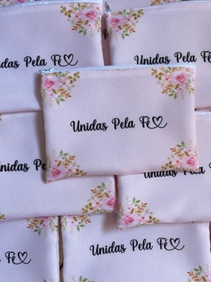 Bolsinha tipo necessaire personalizada