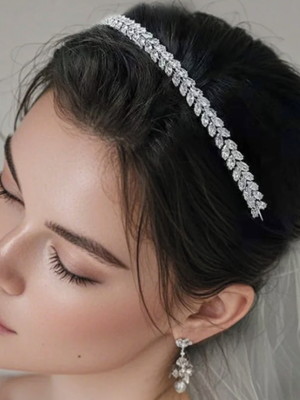 Tiara porta coque noiva zircônia debutante prata