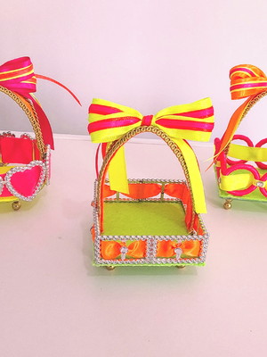 Cestinha para doces neon - lembrancinha - kit com 15