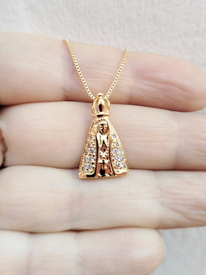 Colar com imagem de nossa senhora aparecida folheado a ouro