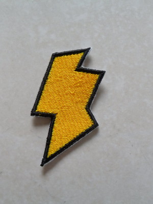 Patch bordado termocolante raio hot wheels