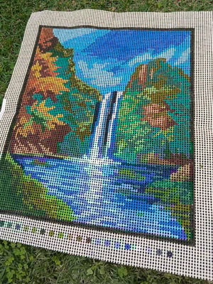1 talagarça grossa pintada para bordar tapeçaria - cachoeira