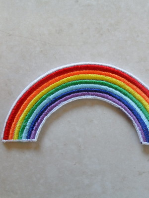 Patch bordado termocolante arco iris