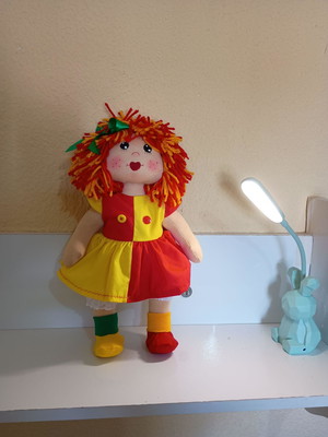 Boneca emília de pano