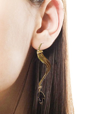 Brinco capim dourado pedra ônix, artesanal