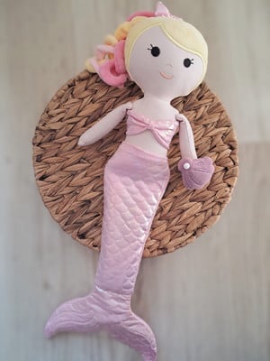 Boneca de pano sereia