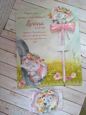 Card com lápis ou caneta maternidade