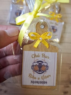 Lembrancinha chá bar | mini tábua com imã