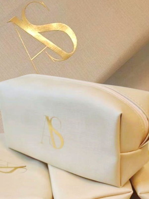 Nécessaire luxo personalizada