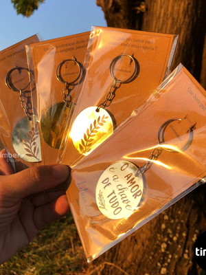 Chaveiro pers de acrílico espelh - lembrancinha de casamento