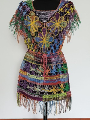 Vestido artesanal em renda filé flor do sertão