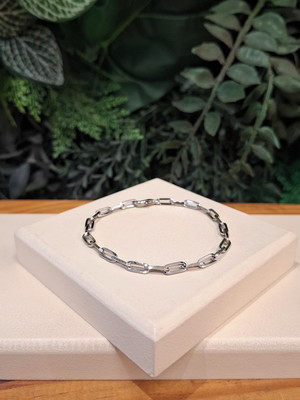 Pulseira corrente elos finos prateada