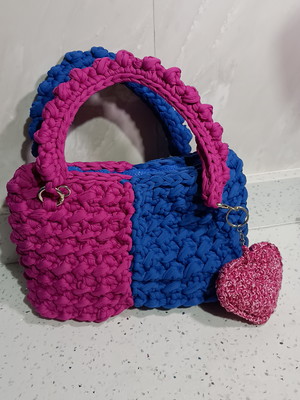 Bolsa de crochê fio de malha