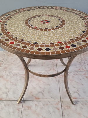 Mesa em mosaico de centro belíssima