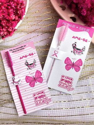 Card com escovinha- outubro rosa
