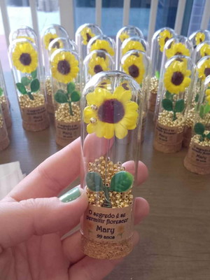 Flor na cúpula girassol ou margarida lembrancinha 30 pçs