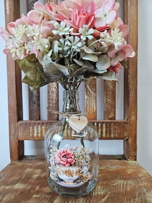 Garrafa com flores