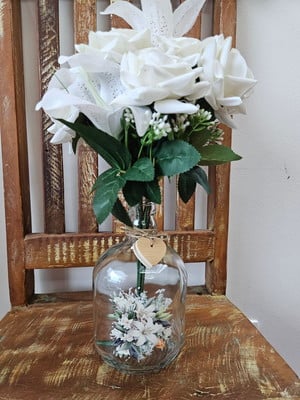Garrafa com flores