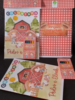 Kit colorir com caixa de giz personalizada fazendinha