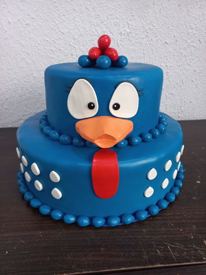 Bolo fake galinha pintadinha