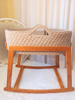 Suporte g em madeira para berço moisés para quarto bebê