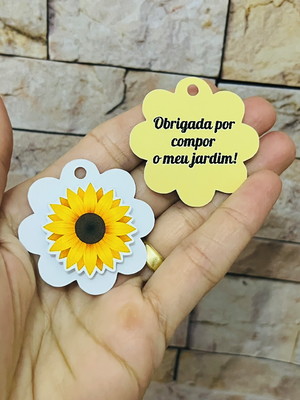 Tag personalizada com furo girassol