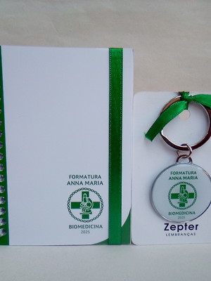 Kit formatura biomedicina bloquinho e chaveiro lembrancinha