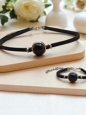 Conjunto de gargantilha e pulseira de couro pedra negra