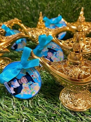 Mini lâmpada com tag personalizada