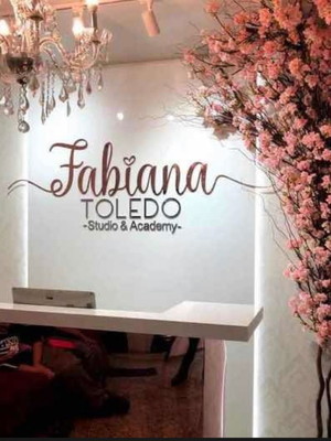 Logo em mdf com acrilico espessura total de 8mm -100x50cm