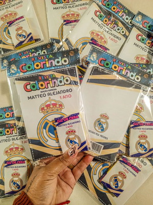 20 kit colorir 10x15 + giz, personalizado, real madrid.