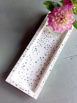 Bandeja retangular concreto com granilite - decorativa