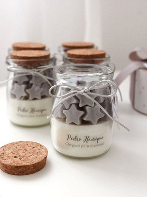 Vela aromática com estrelas ou coração