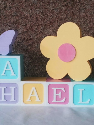 Cubo com nome personalizado e moldura