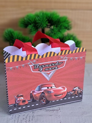 Sacolinha personalizada carro mcqueen