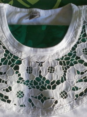 Blusa com pala em rechilieu