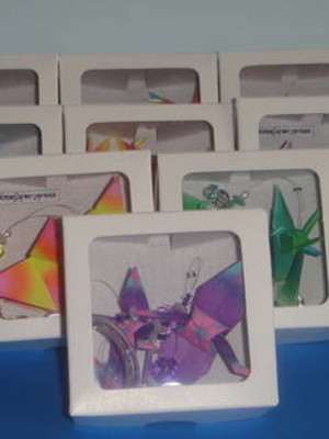 Móbile com tsurus em origami