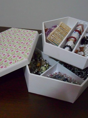 Porta jóia em mdf.