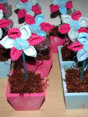 Cachepô com flor de fuxico - rosa pink